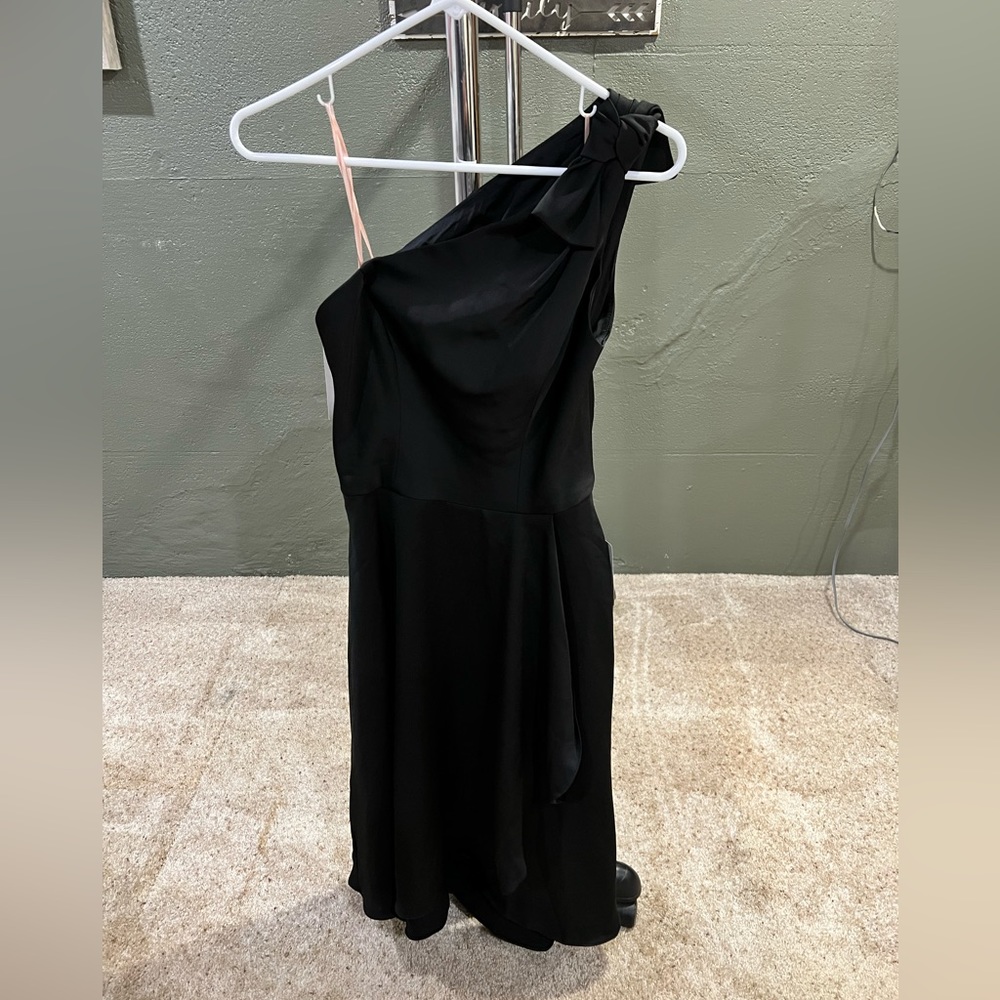 Gal Meets Glam NWT one shoulder dress